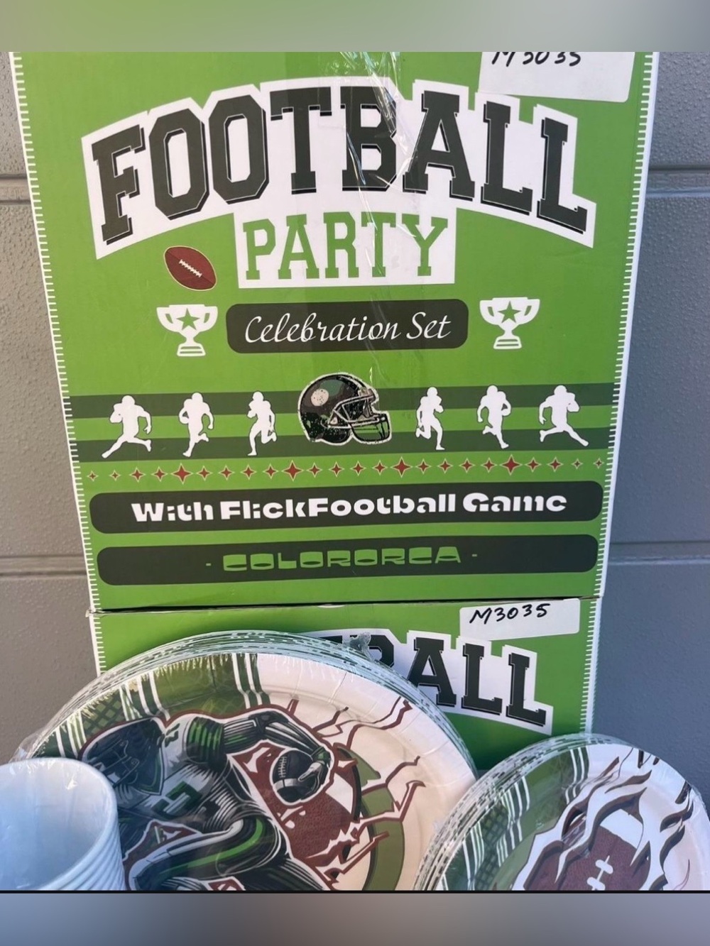 FOOTBALL PARTY Supply Kit For 20 People with FLICKFOOTBALL GAME ( 2 boxes left)